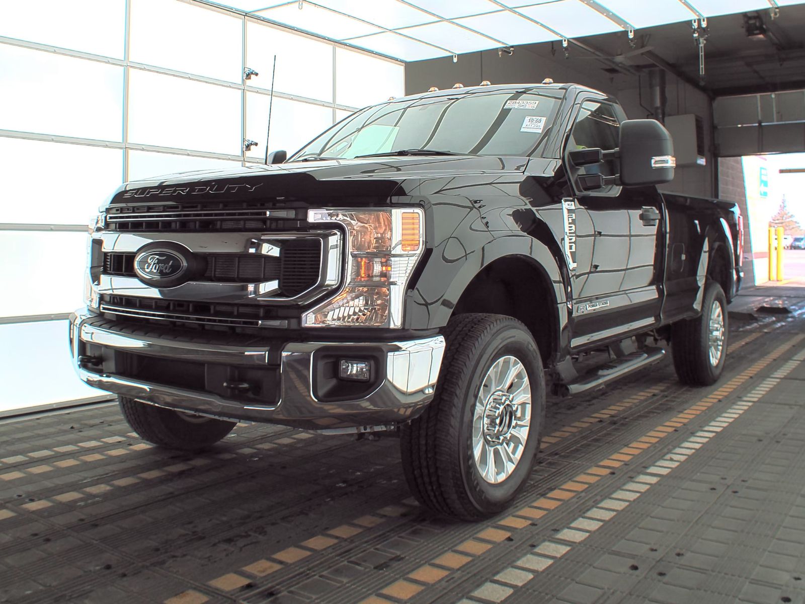 Used 2022 Ford F-350 XLT with VIN 1FTBF3BT2NEF92592 for sale in Minneapolis, Minnesota
