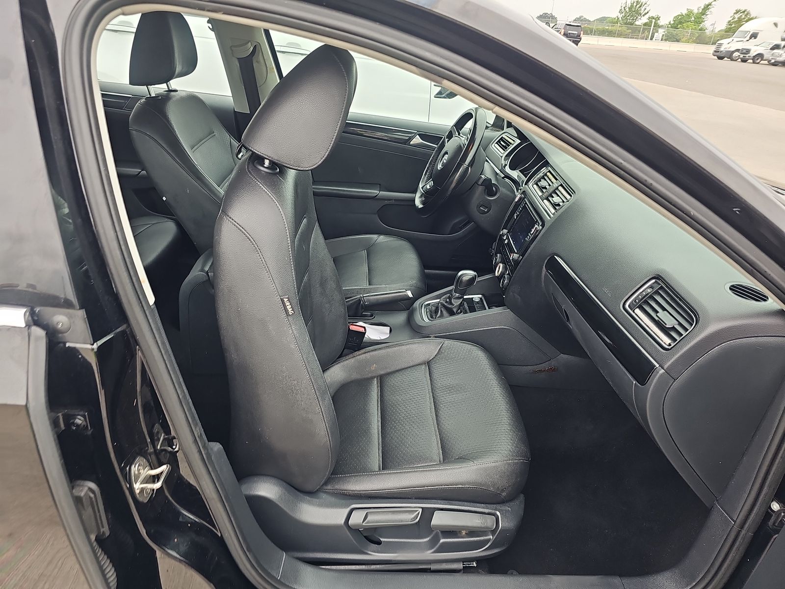 2017 Volkswagen Jetta 1.8T SEL FWD