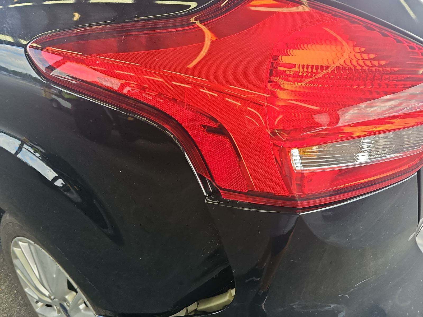 2016 Ford Focus Titanium FWD