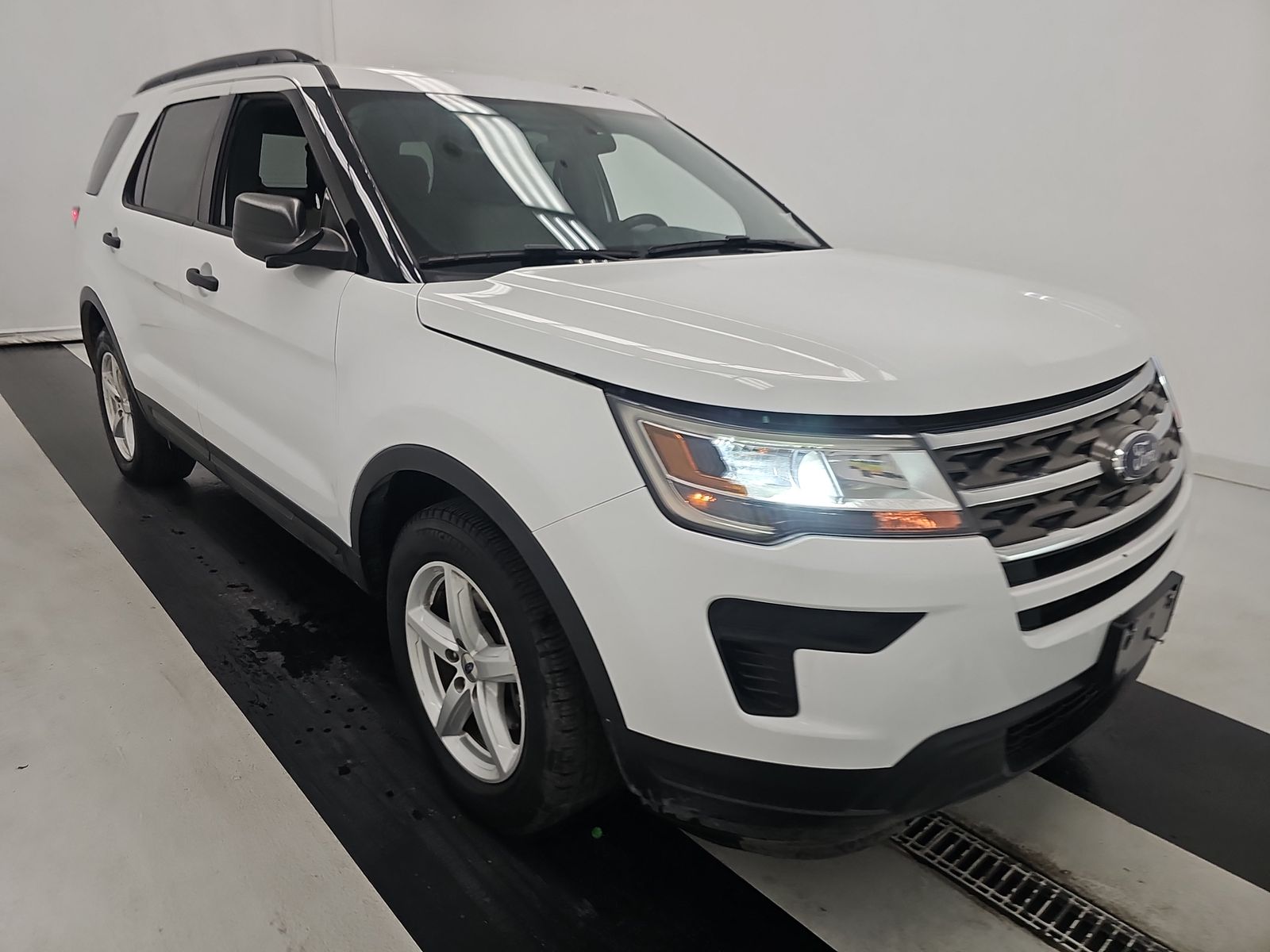 2018 Ford Explorer Base FWD