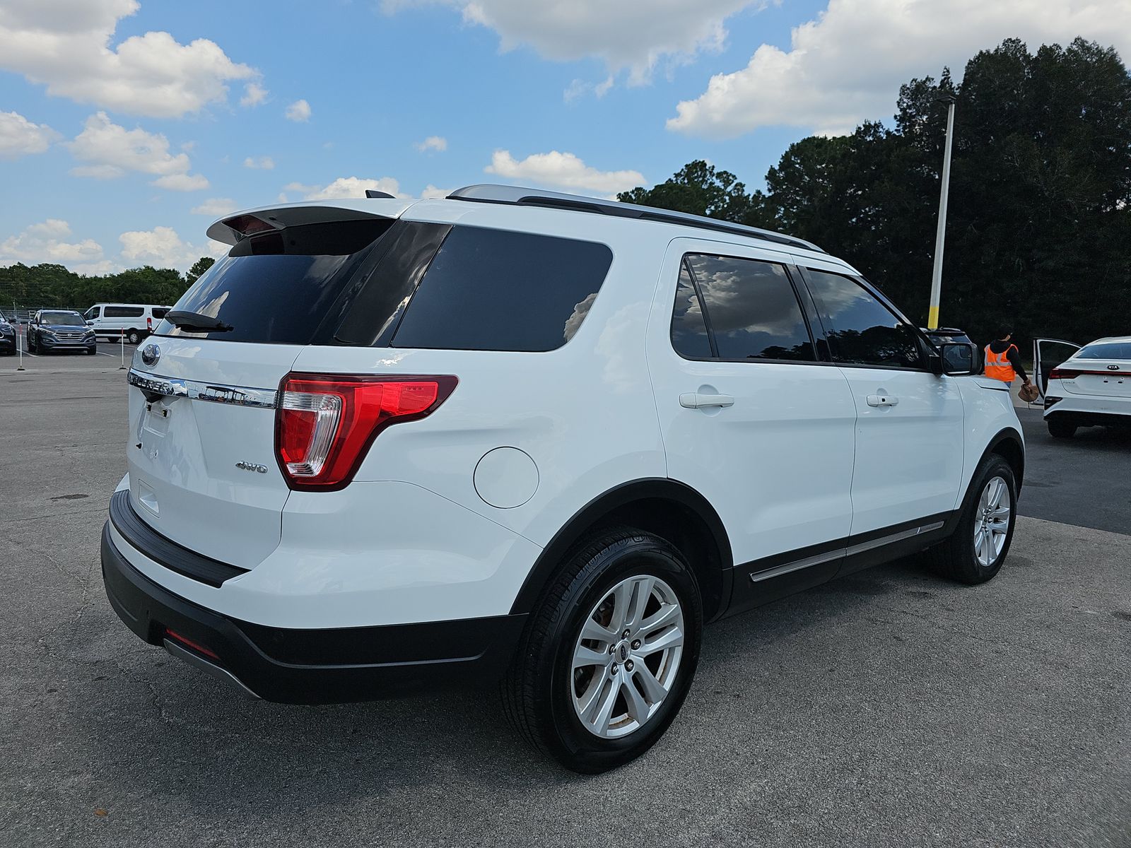 2019 Ford Explorer XLT AWD