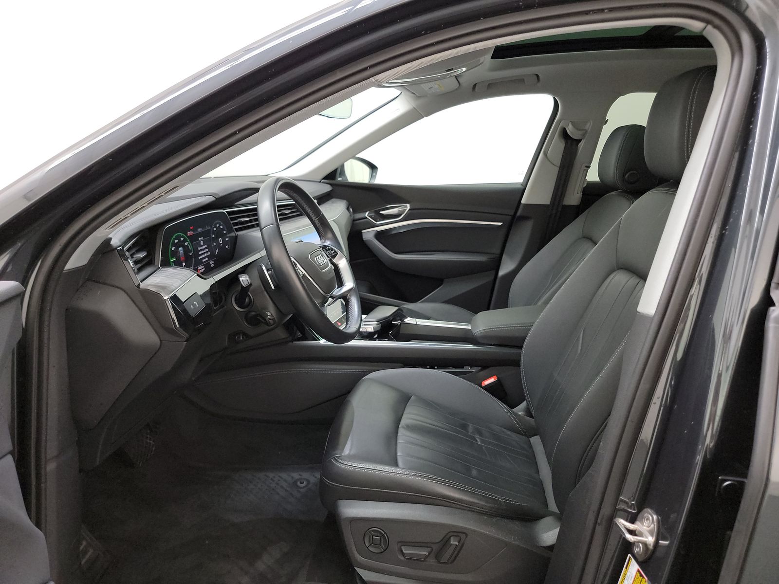 2021 Audi e-tron Premium AWD