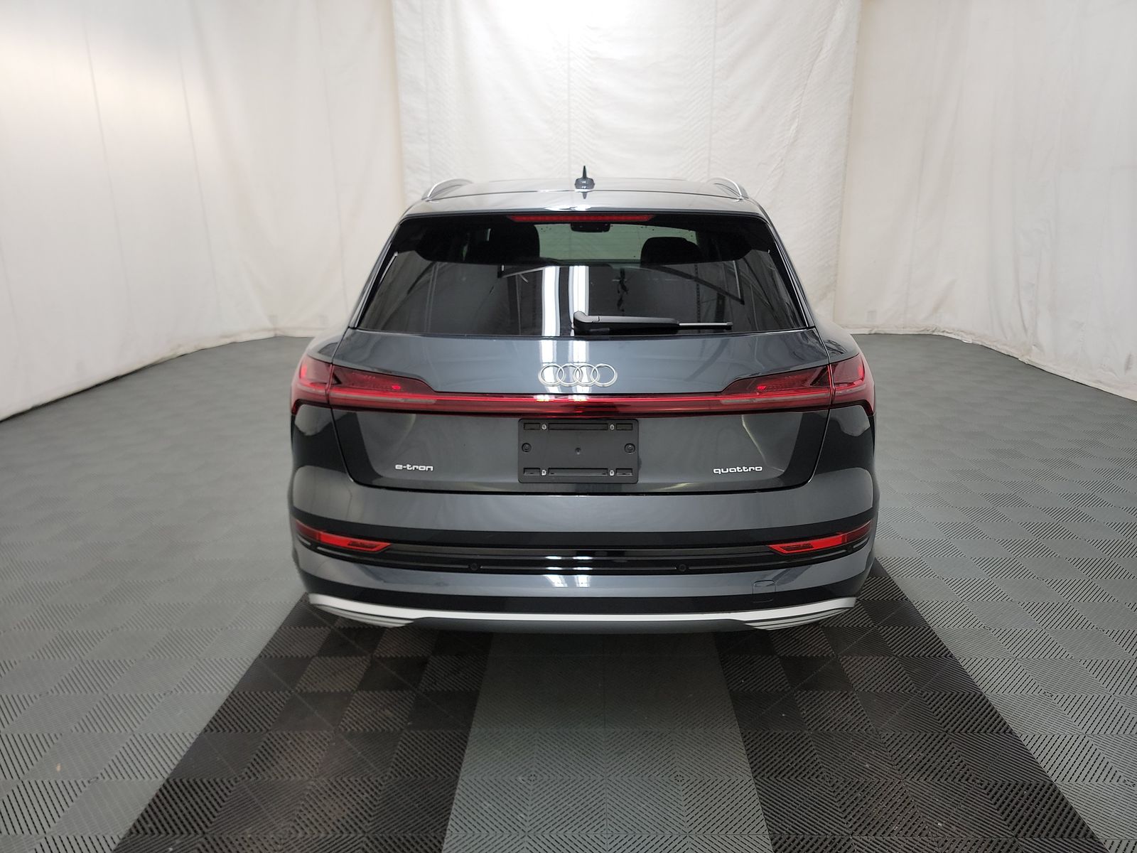 2021 Audi e-tron Premium AWD