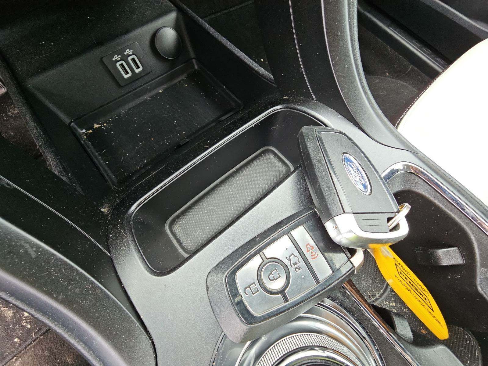 2020 Ford Fusion SE FWD