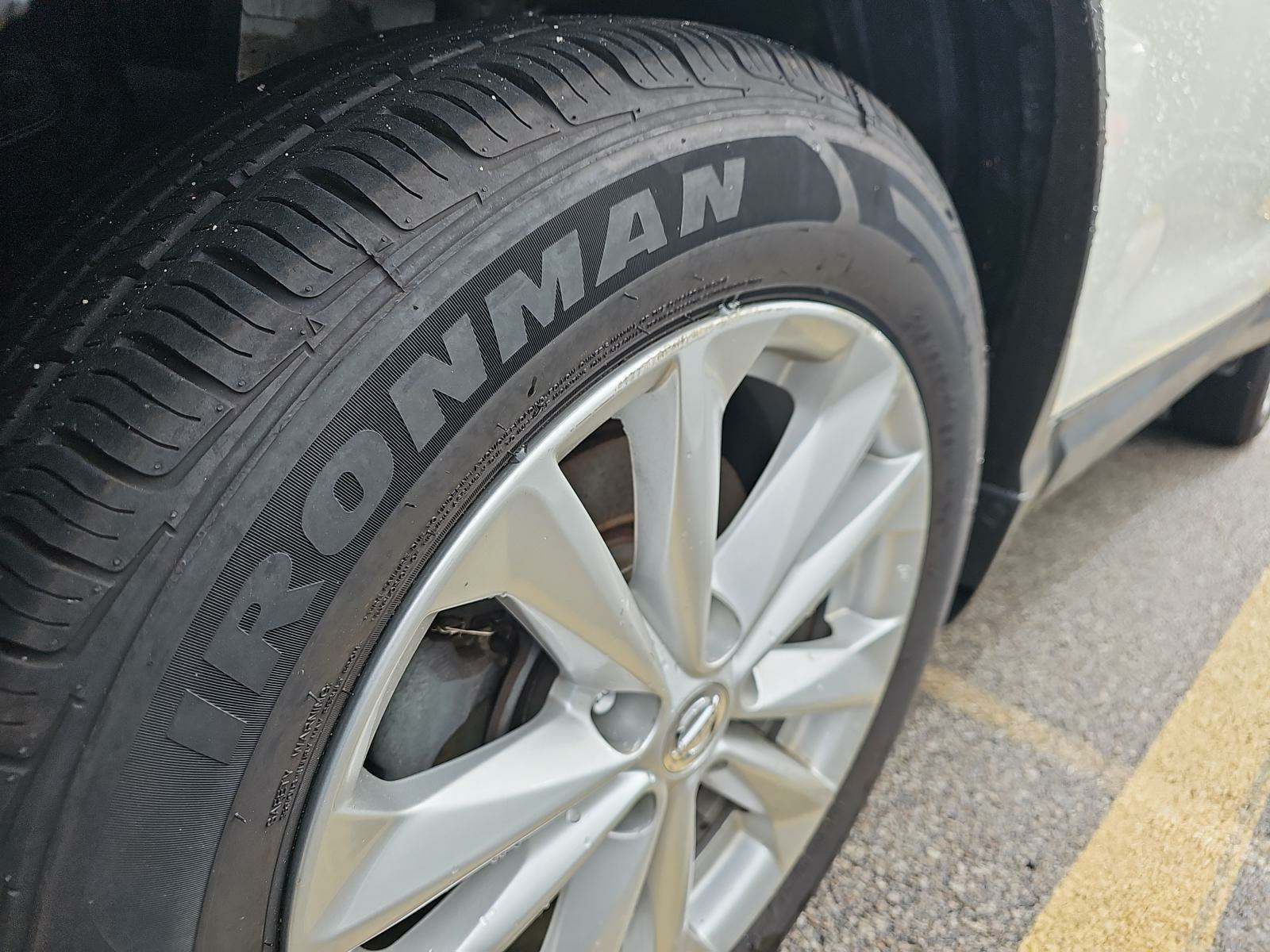 2017 Nissan Rogue Sport SV AWD