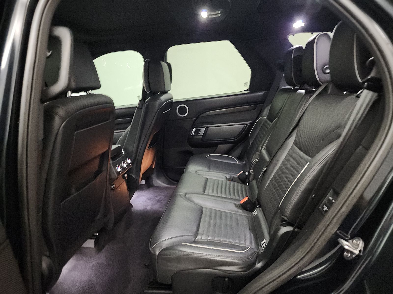 2017 Land Rover Discovery HSE Luxury AWD