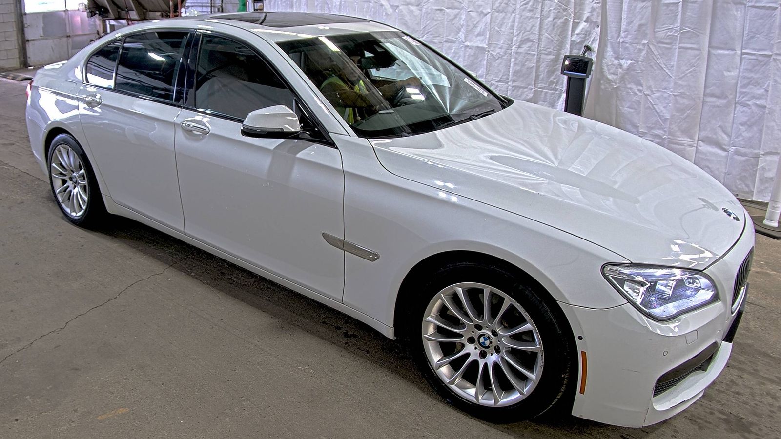 2014 BMW 7 Series 750i xDrive AWD