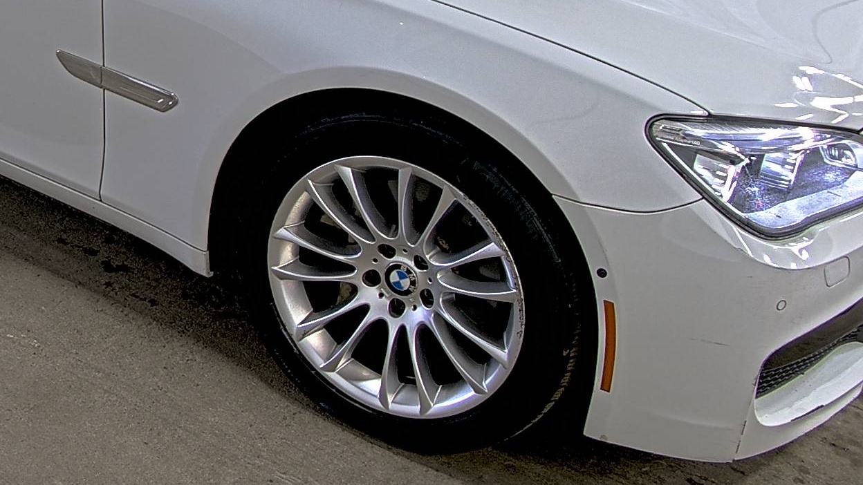 2014 BMW 7 Series 750i xDrive AWD