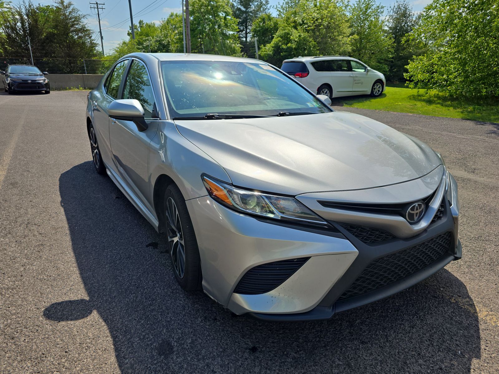 2019 Toyota Camry SE FWD