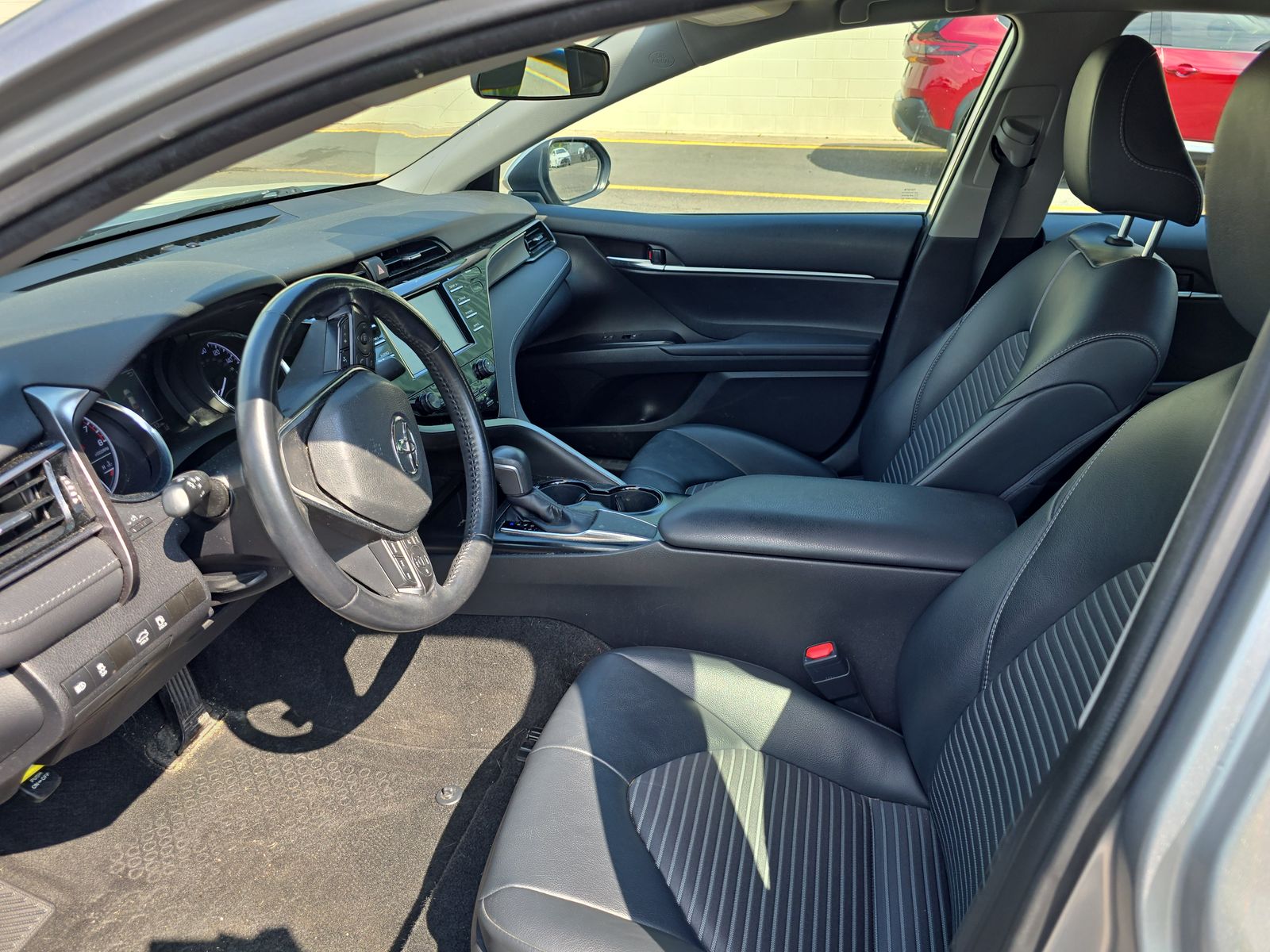 2019 Toyota Camry SE FWD