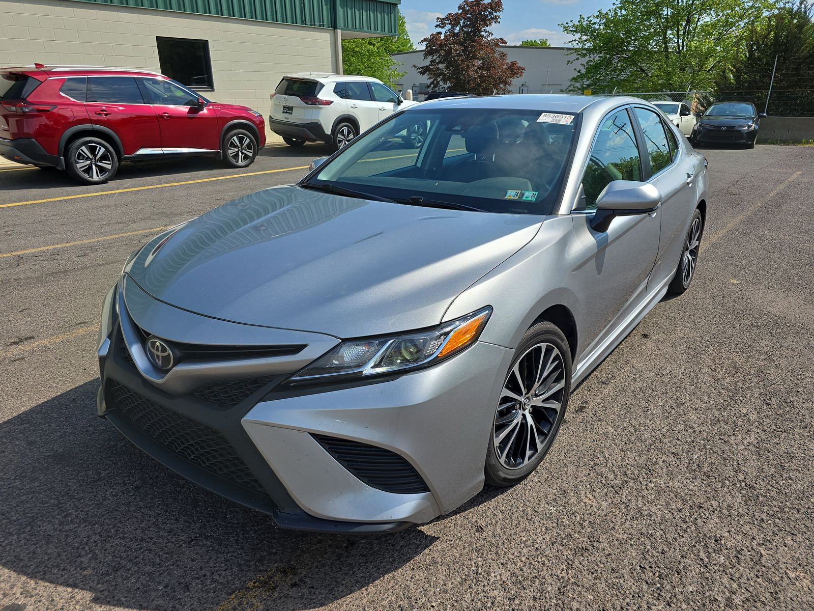 2019 Toyota Camry SE FWD