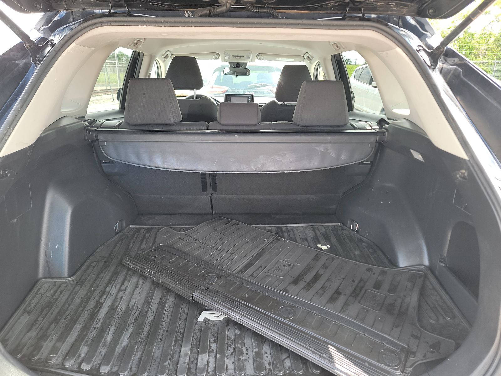 2020 Toyota RAV4 XLE AWD