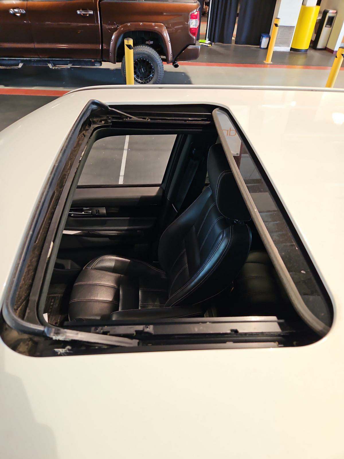 2013 Land Rover Range Rover Sport HSE LUX AWD