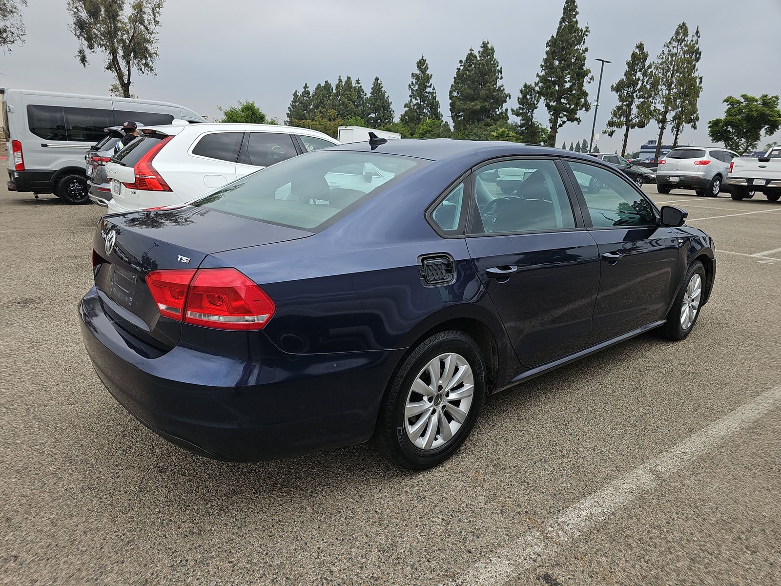 2015 Volkswagen Passat 1.8T Wolfsburg Edition FWD