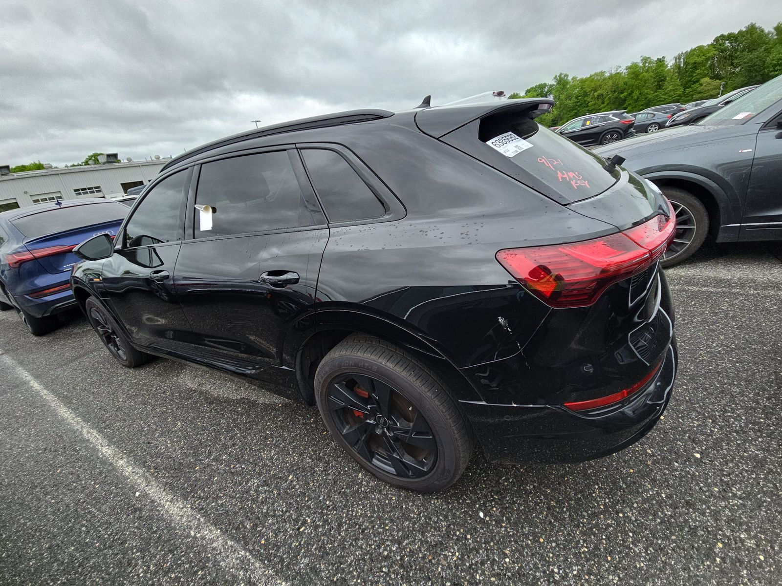 2021 Audi e-tron Premium AWD