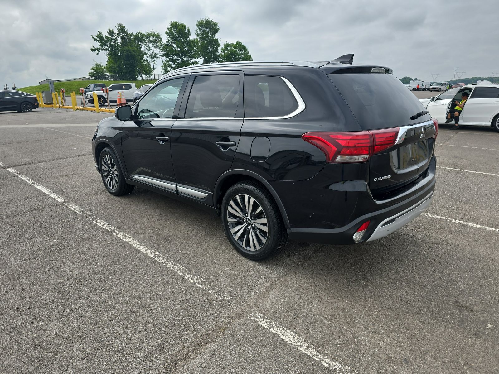 2020 Mitsubishi Outlander SEL FWD