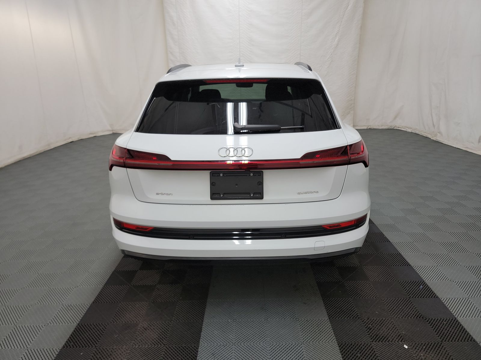 2021 Audi e-tron Premium AWD