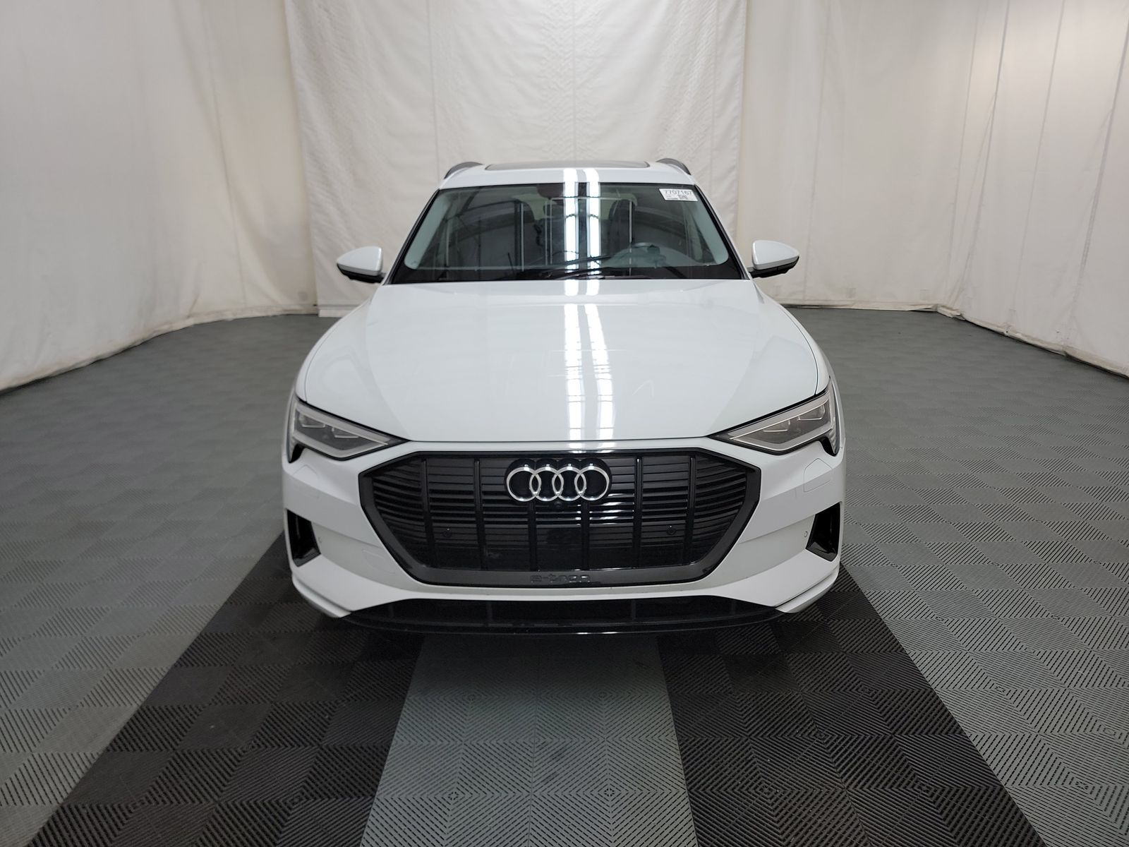 2021 Audi e-tron Premium AWD