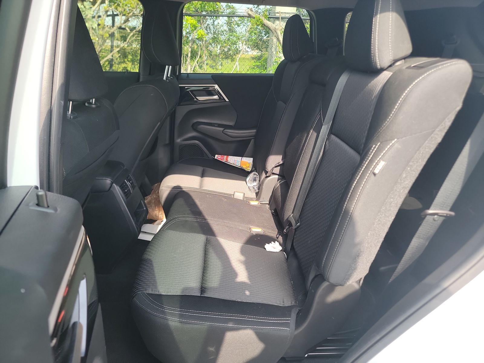 2022 Mitsubishi Outlander ES FWD