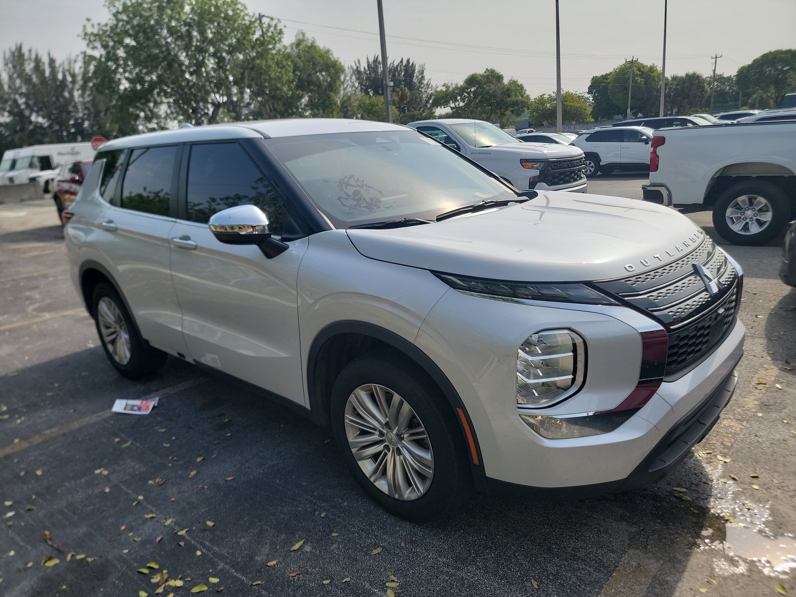 2022 Mitsubishi Outlander ES FWD