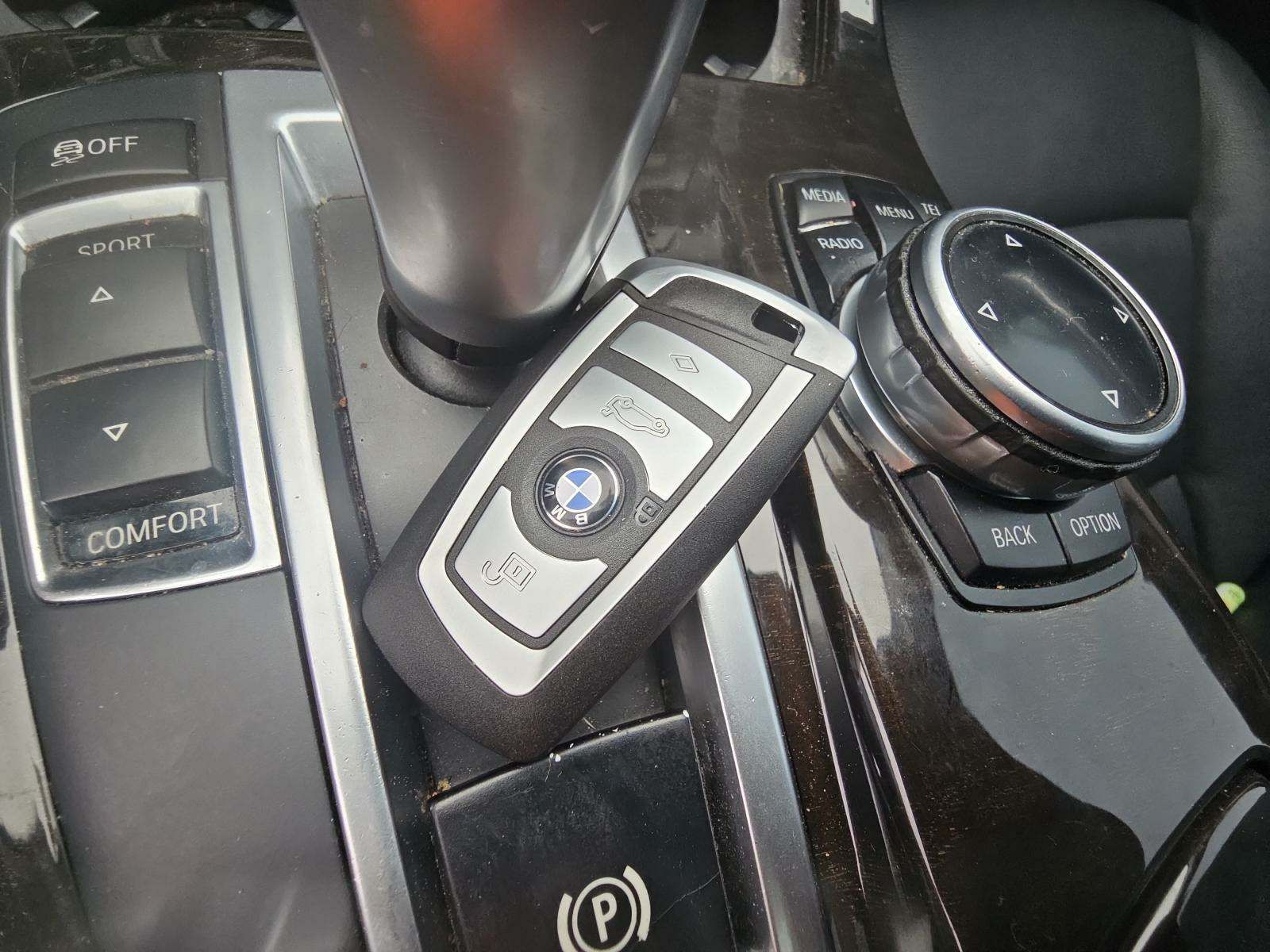 2014 BMW 5 Series 528i RWD