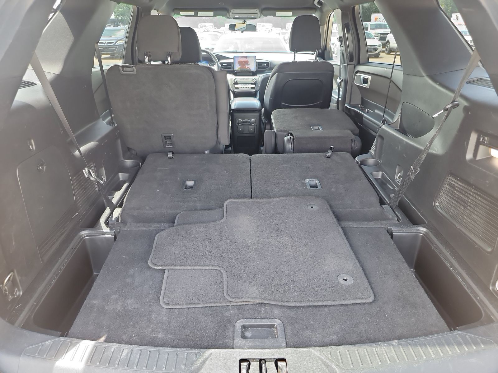 2020 Ford Explorer XLT AWD
