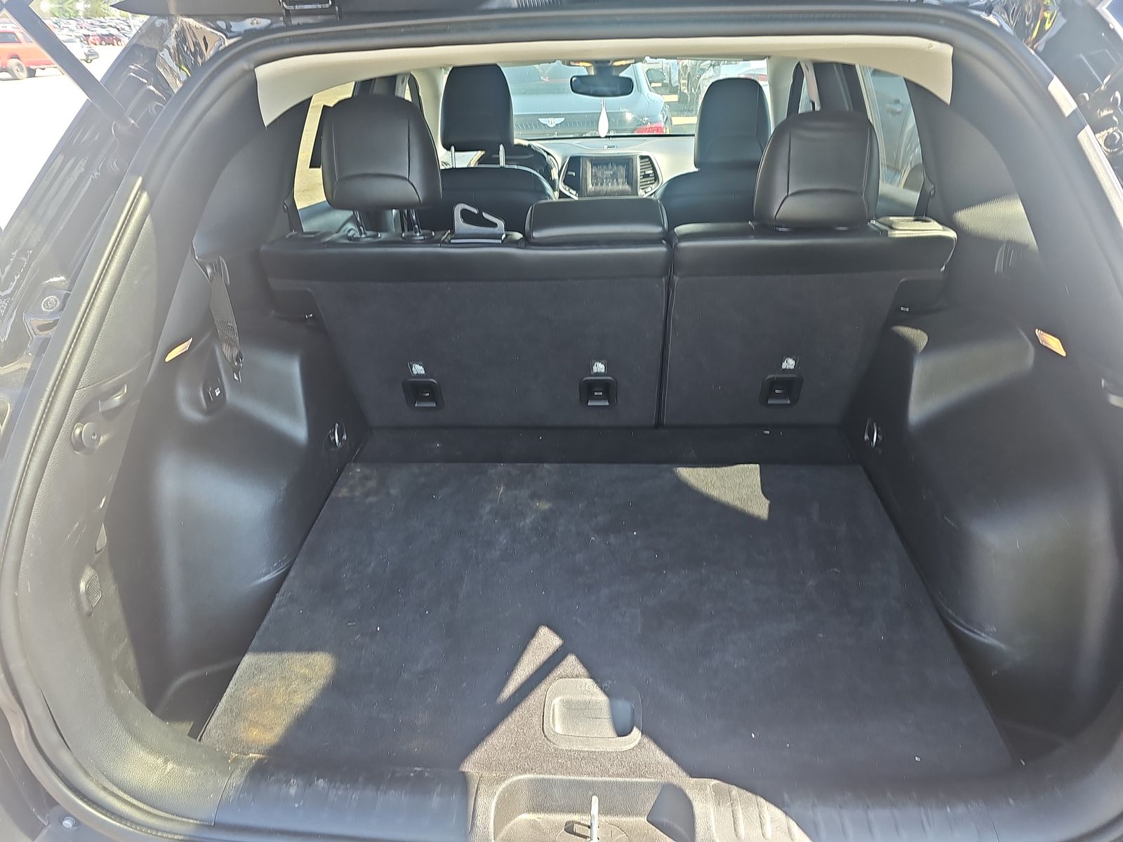 2021 Jeep Cherokee Latitude Plus FWD