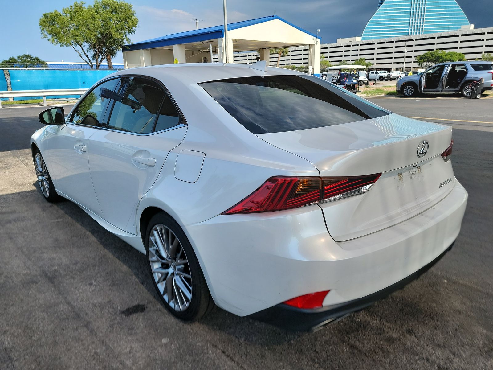 2017 Lexus IS IS 200t RWD