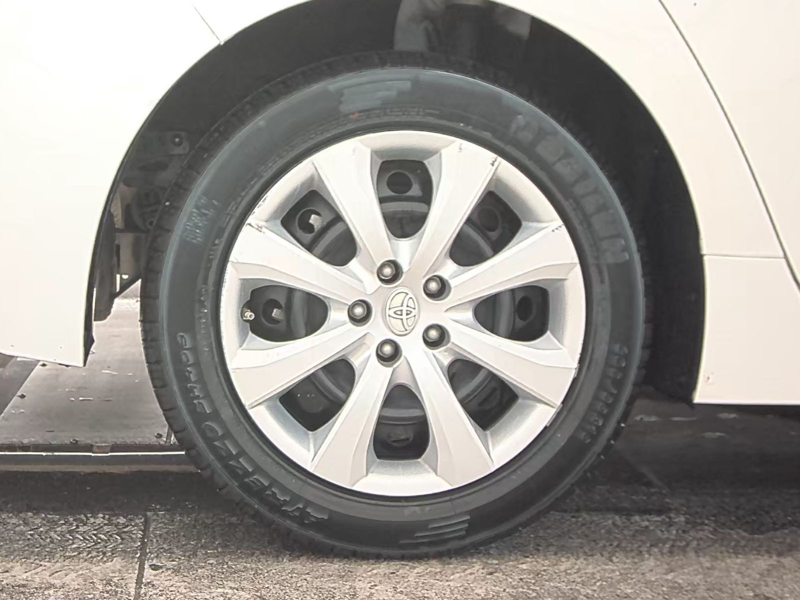 2021 Toyota Corolla LE FWD