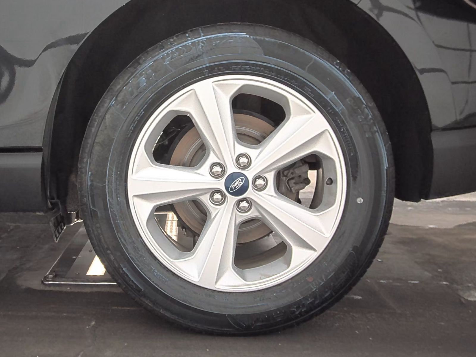 2020 Ford Edge SE AWD