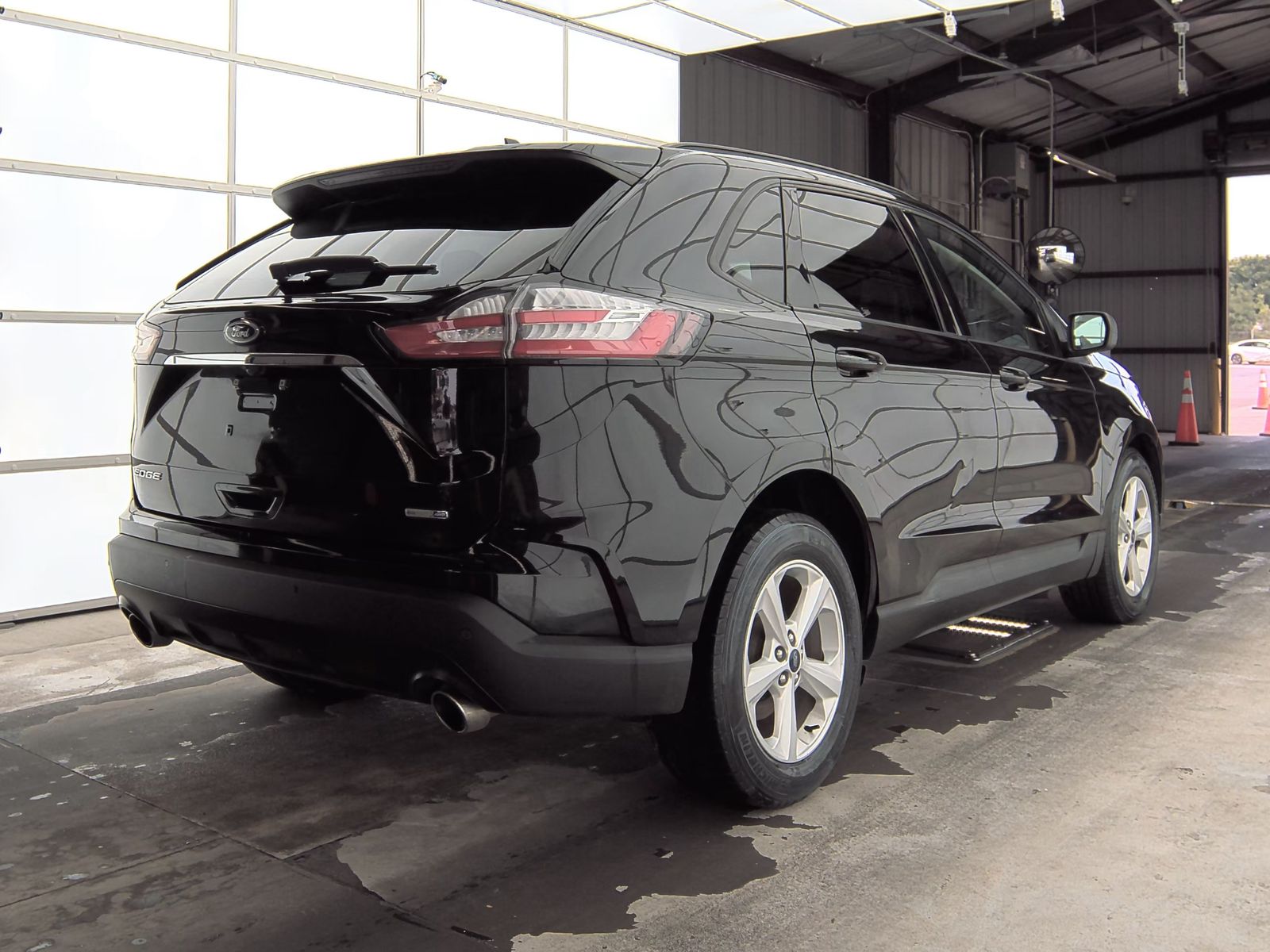 2020 Ford Edge SE AWD