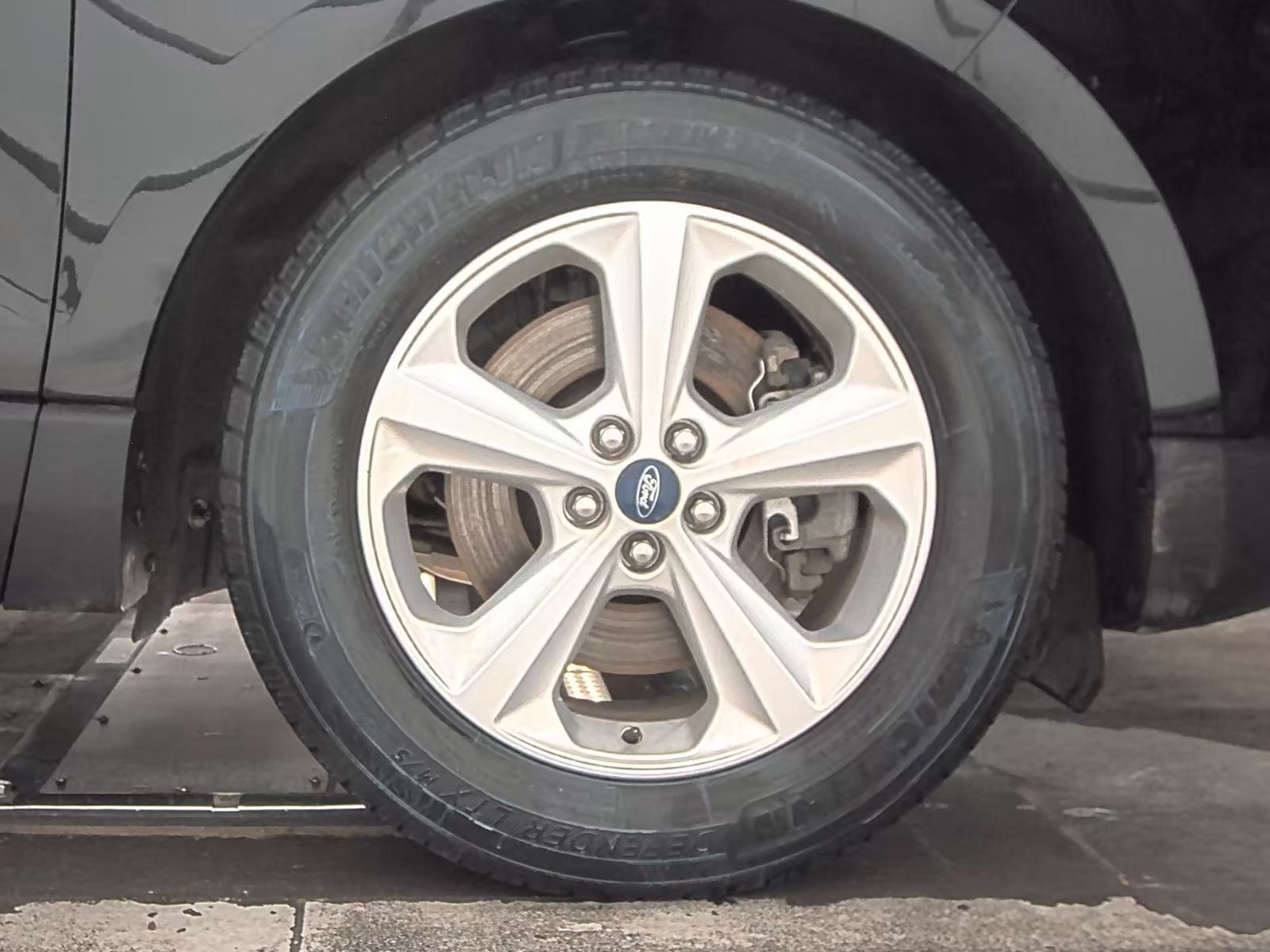 2020 Ford Edge SE AWD