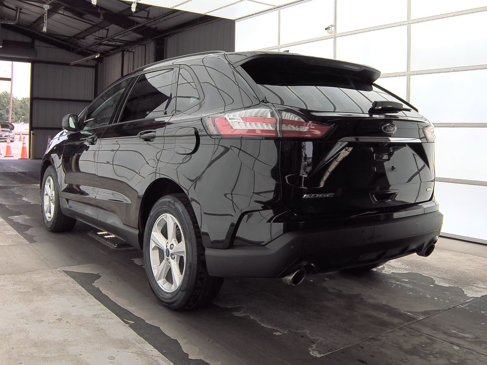 2020 Ford Edge SE AWD