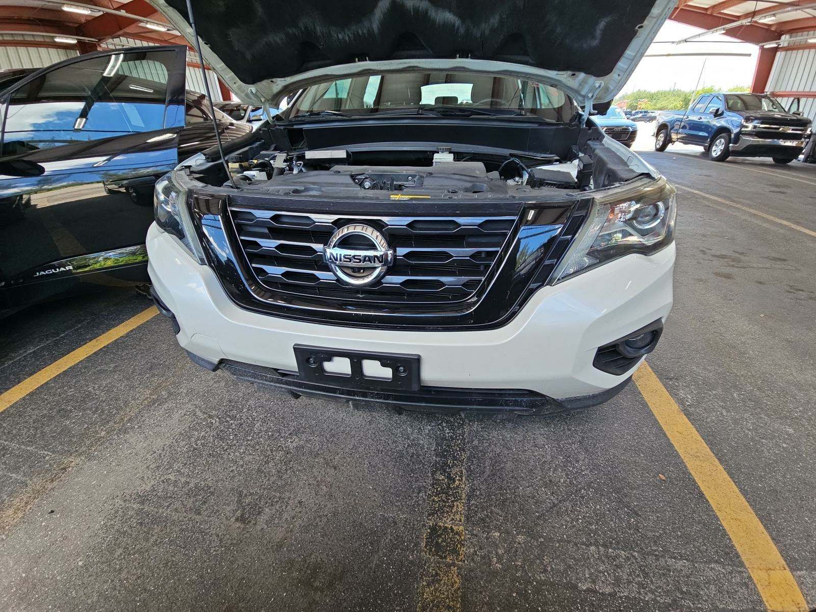 2018 Nissan Pathfinder SL FWD