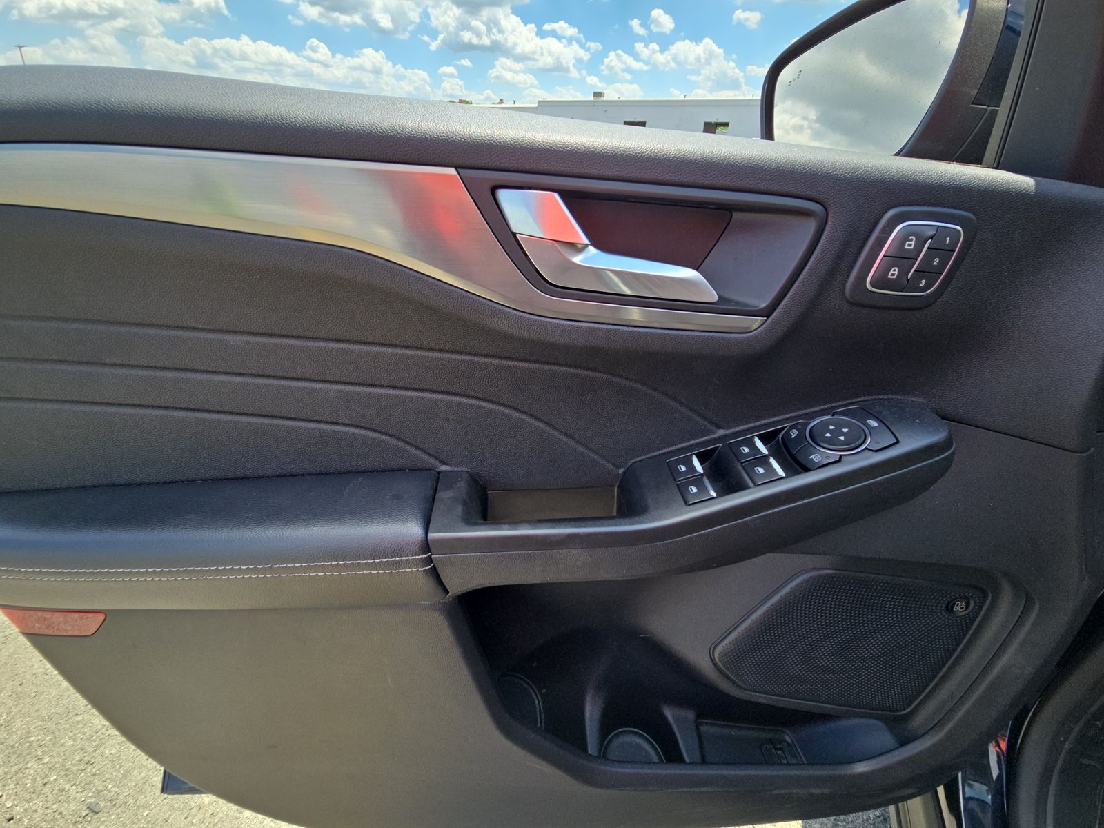 2021 Ford Escape Hybrid Titanium FWD