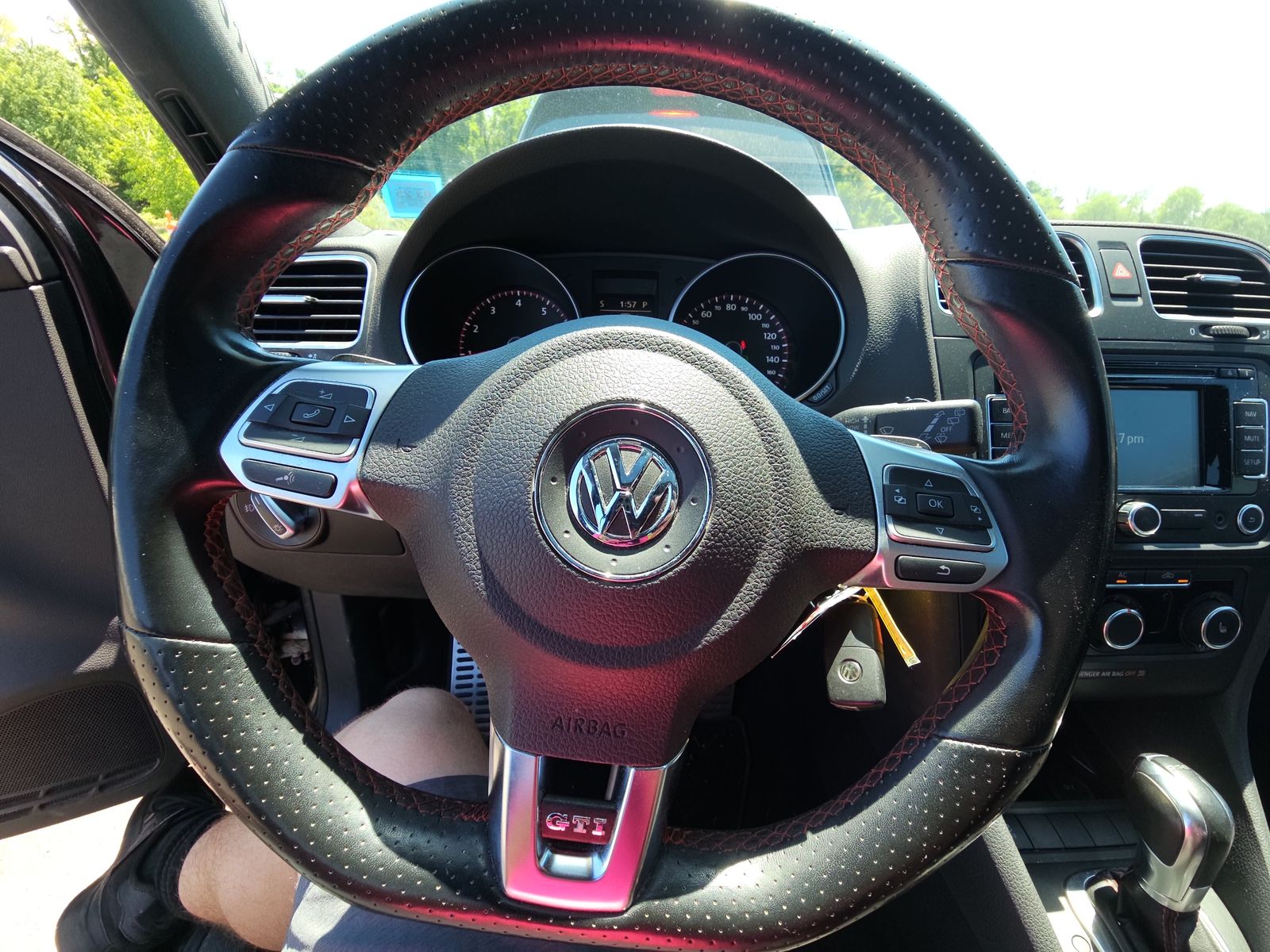 2012 Volkswagen Golf GTI 2.0T FWD