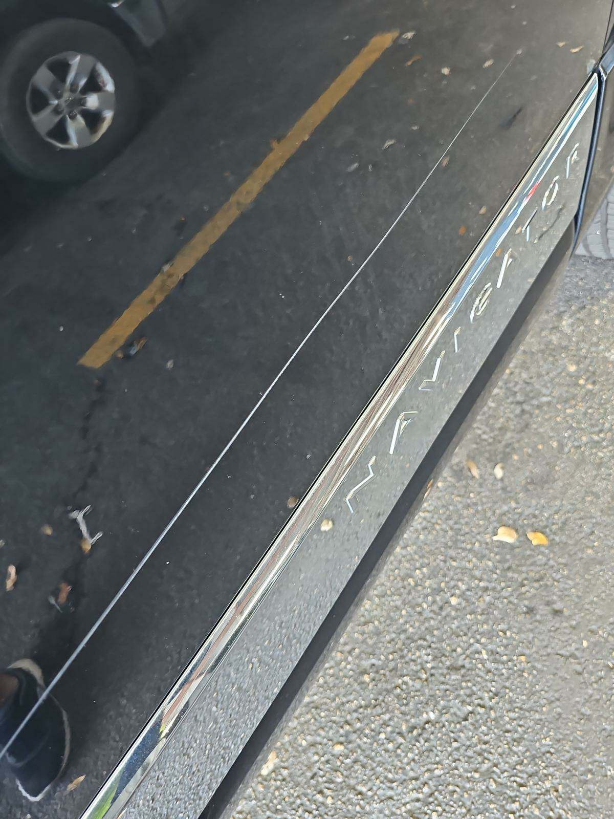 2014 Lincoln Navigator Base RWD