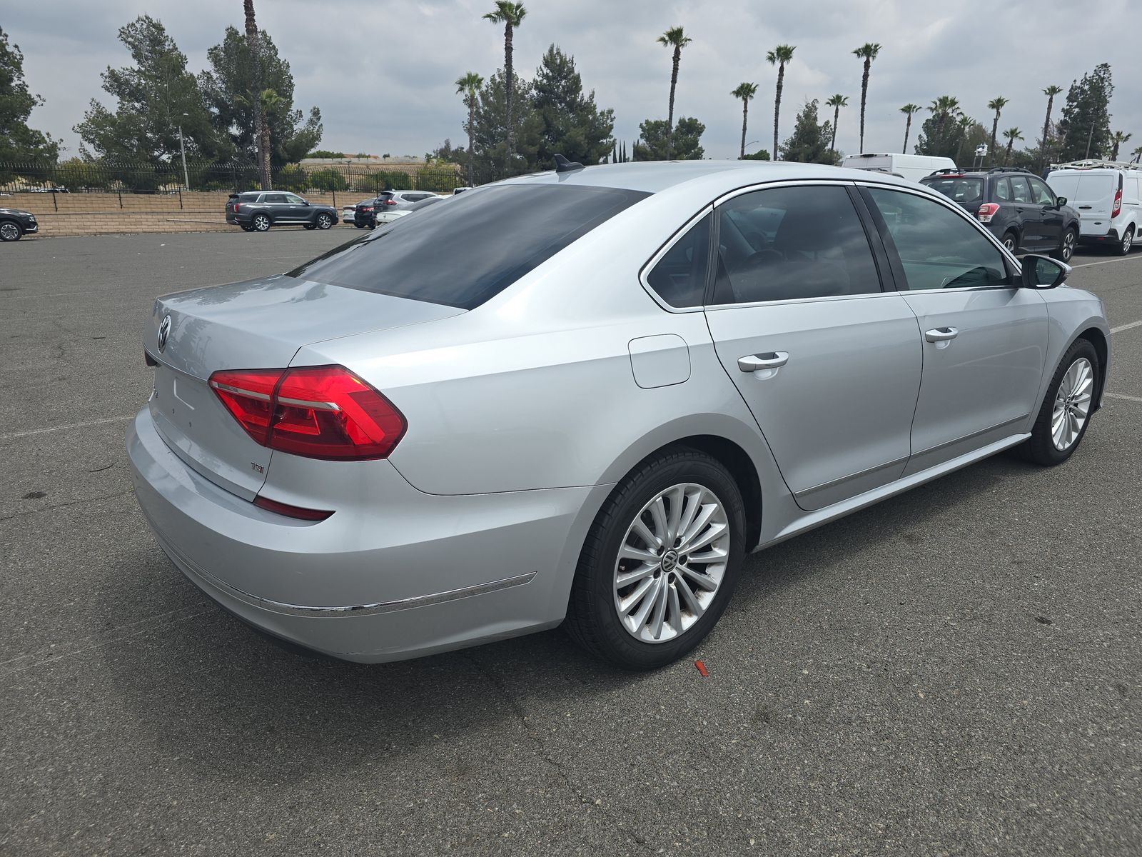 2016 Volkswagen Passat 1.8T SE FWD