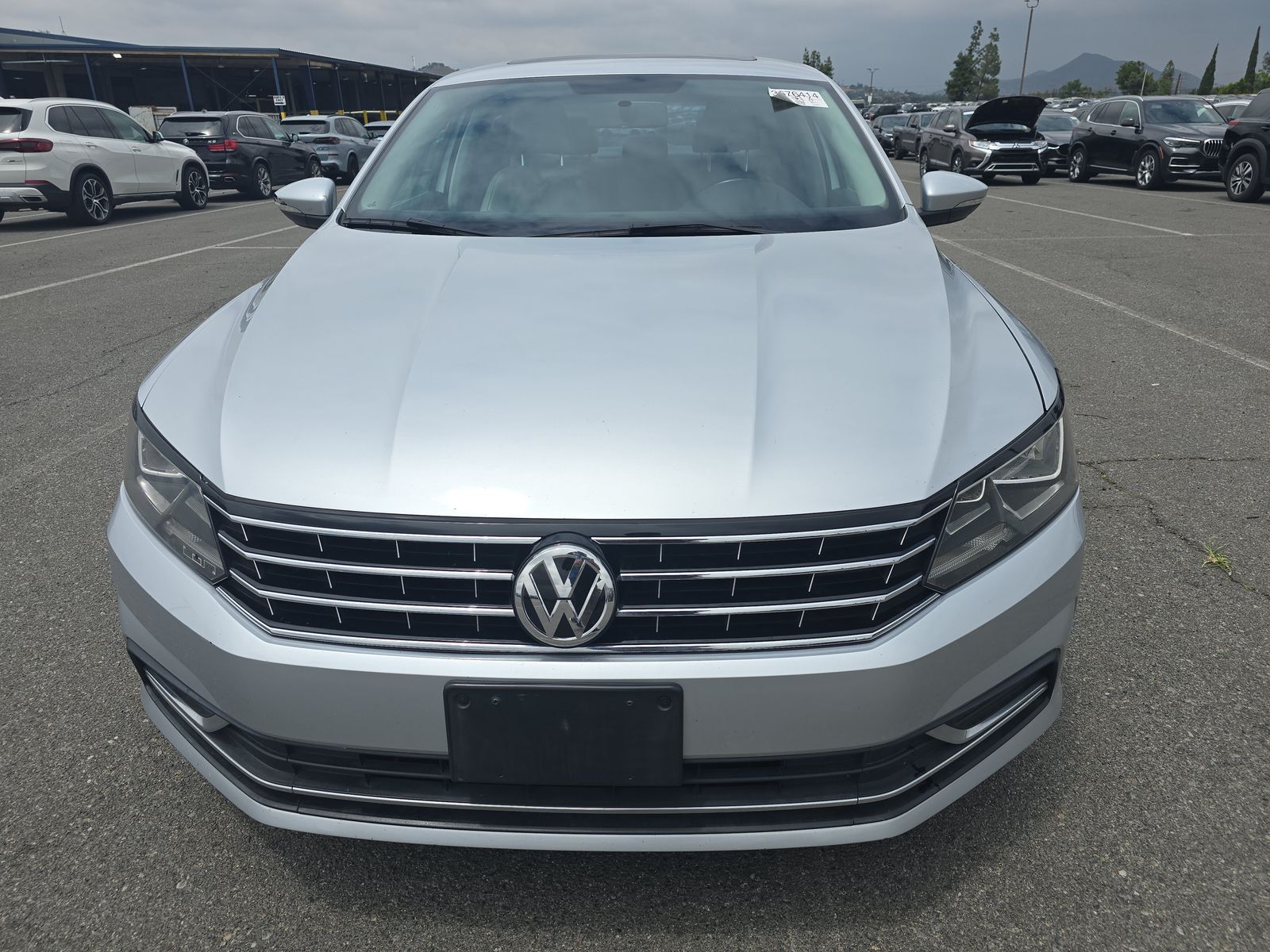 2016 Volkswagen Passat 1.8T SE FWD