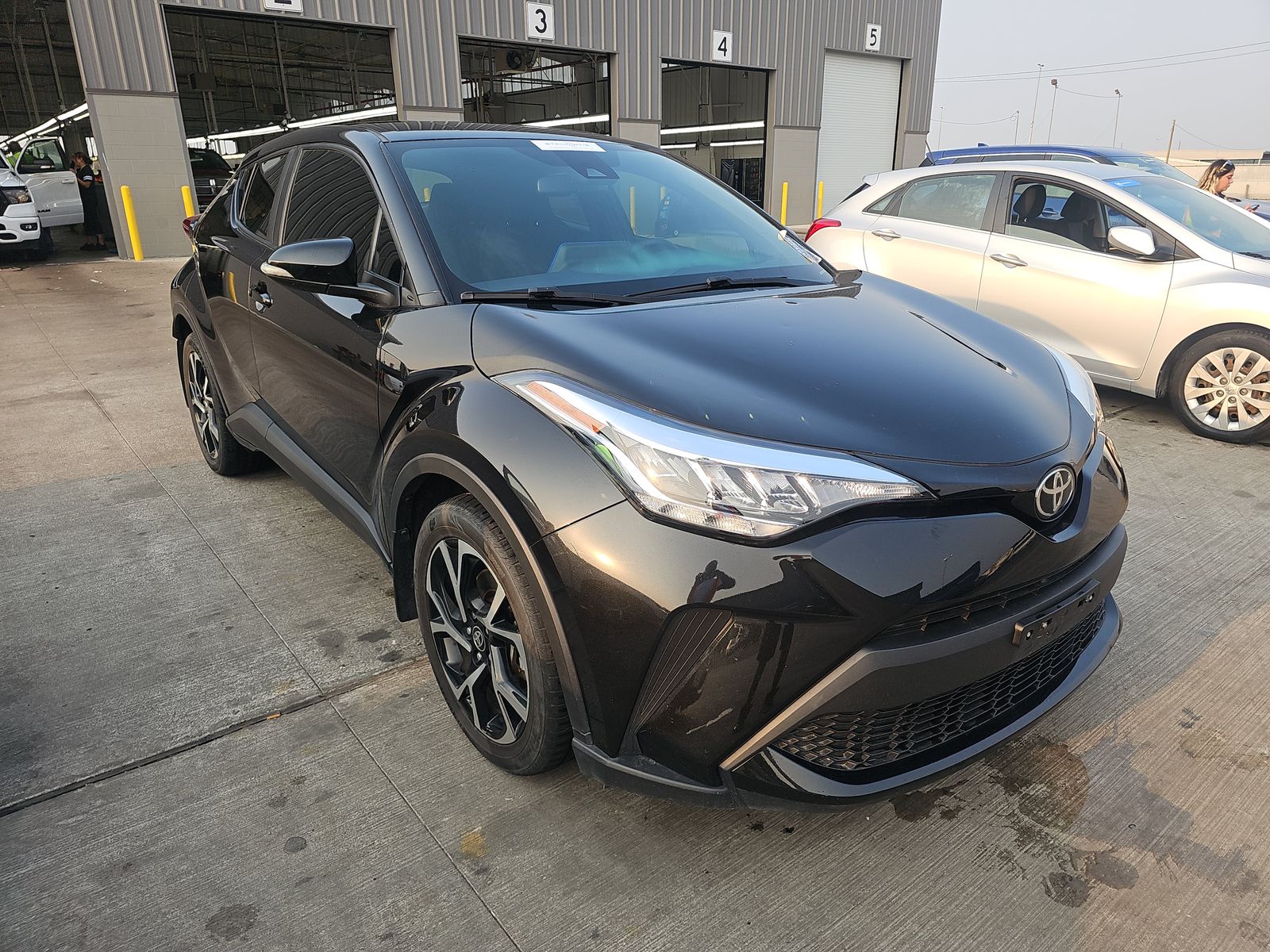 2021 Toyota C-HR XLE FWD