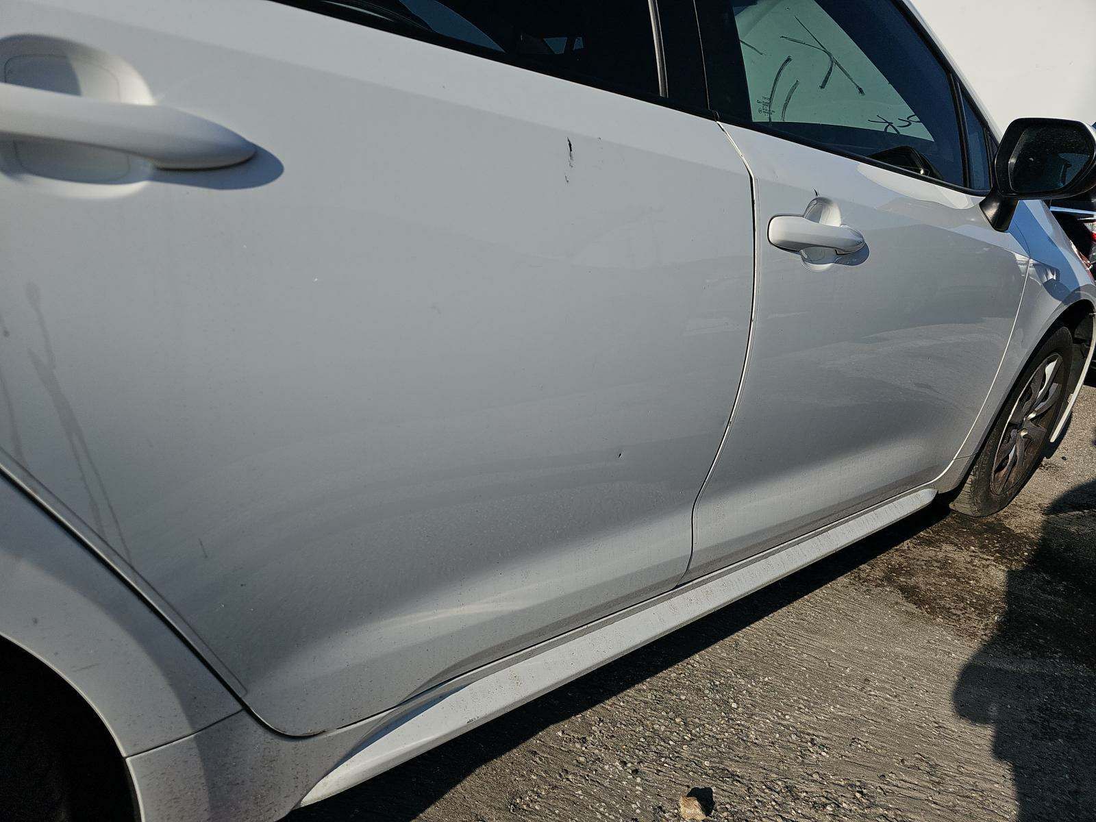 2022 Toyota Corolla LE FWD