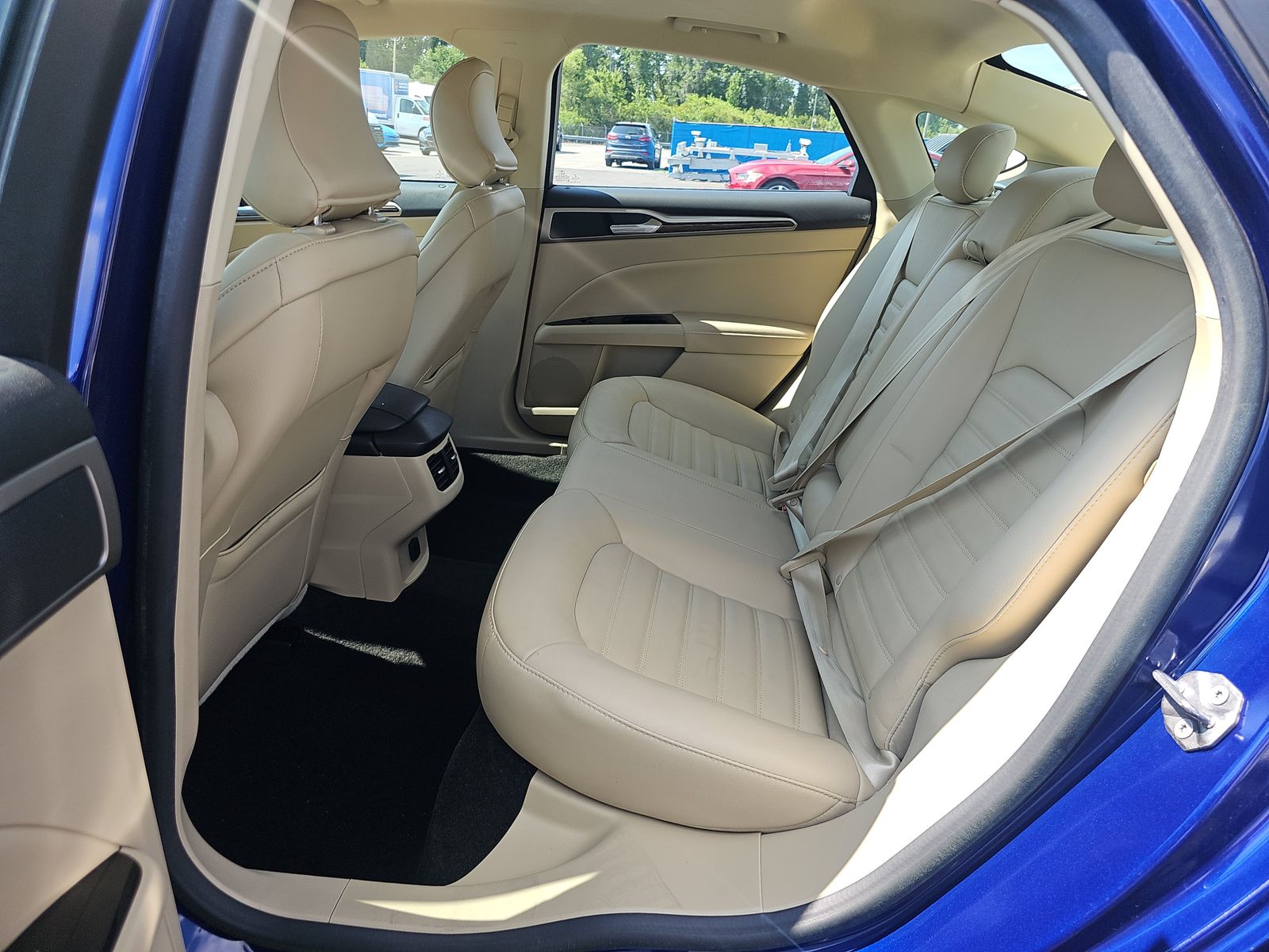 2016 Ford Fusion SE FWD