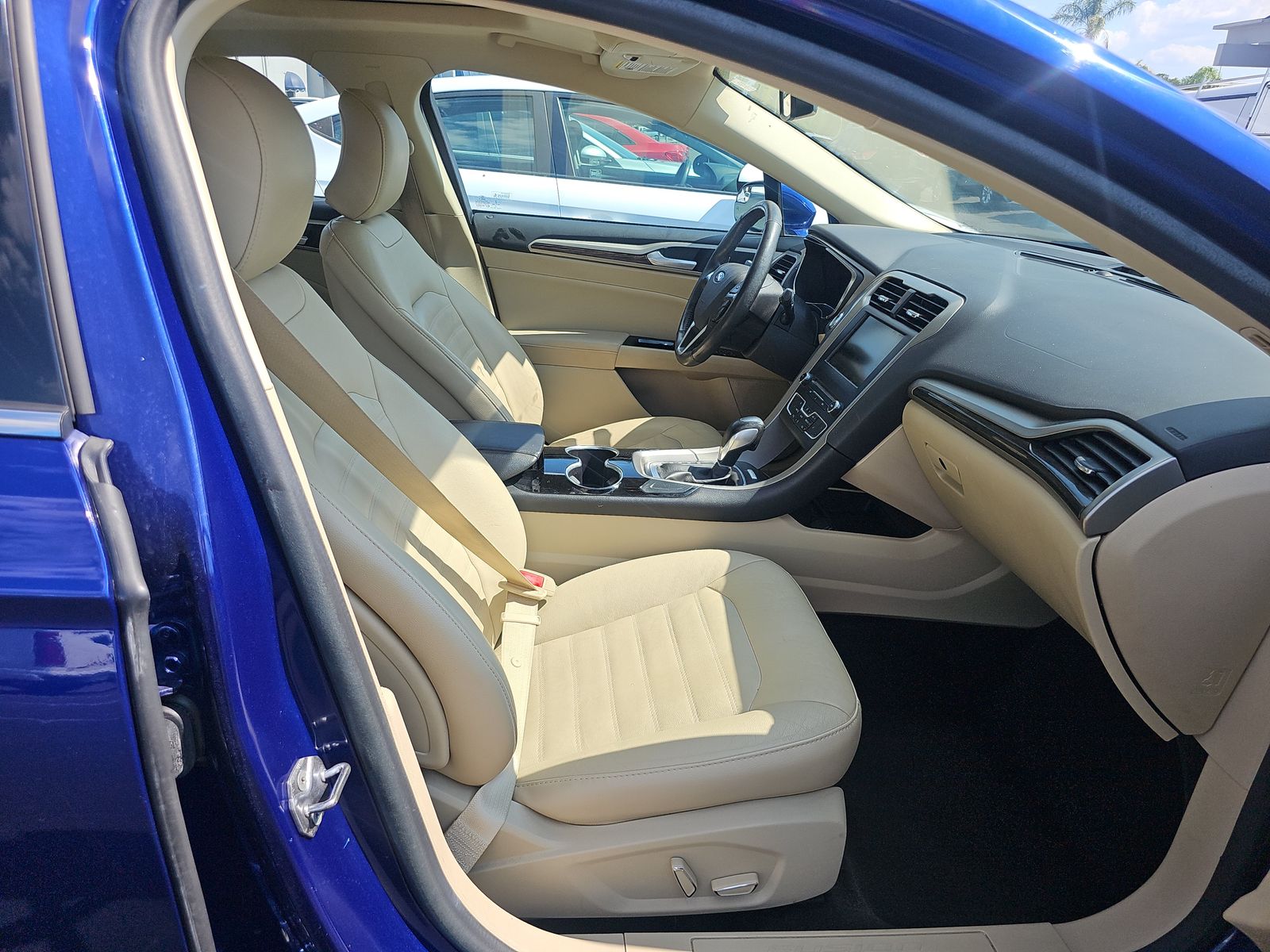 2016 Ford Fusion SE FWD