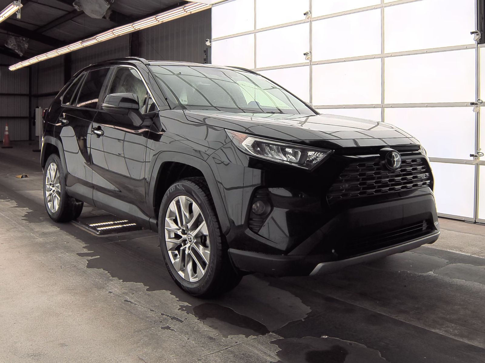 2020 Toyota RAV4 Limited FWD