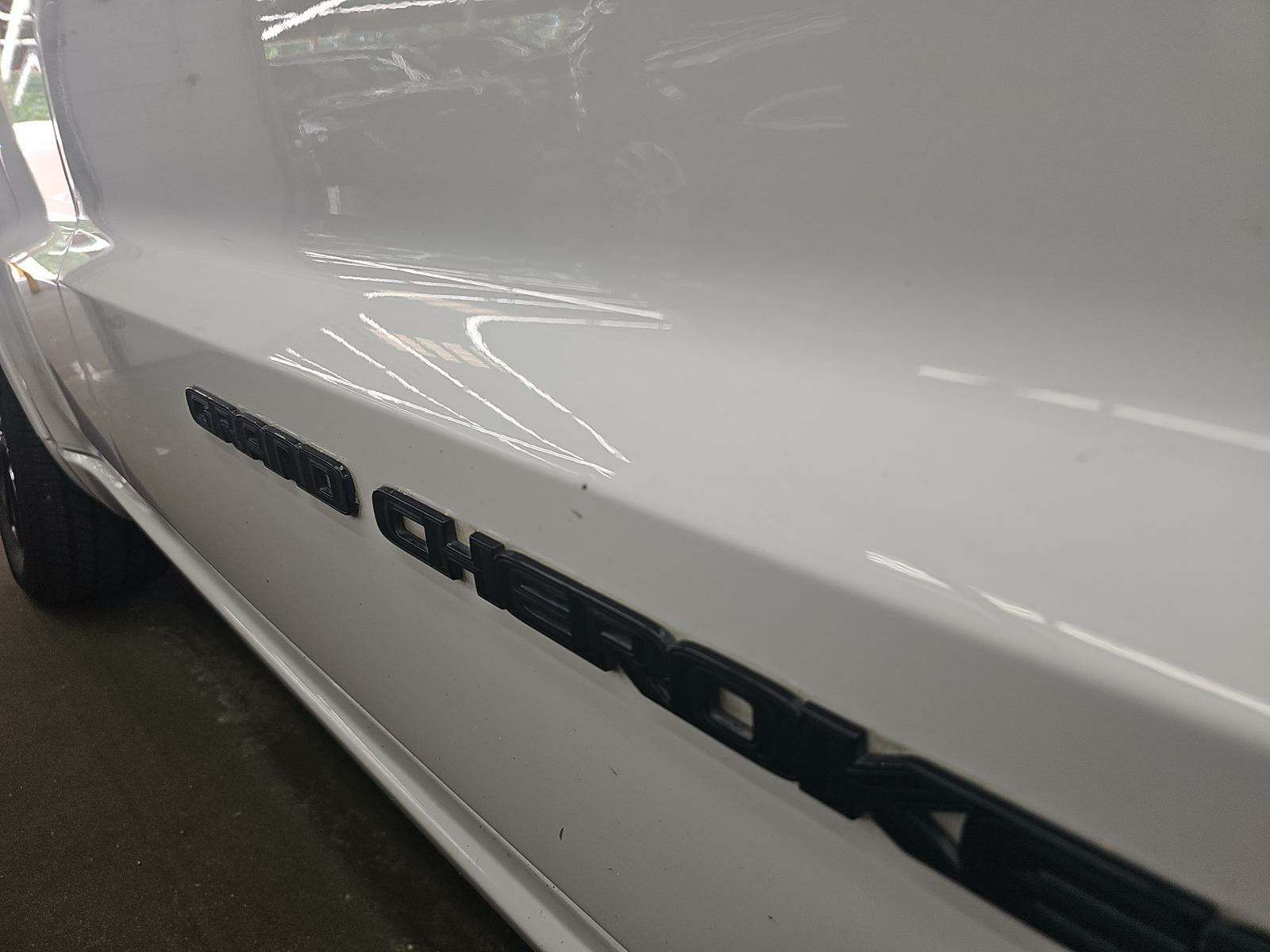 2018 Jeep Grand Cherokee Laredo Altitude Edition AWD