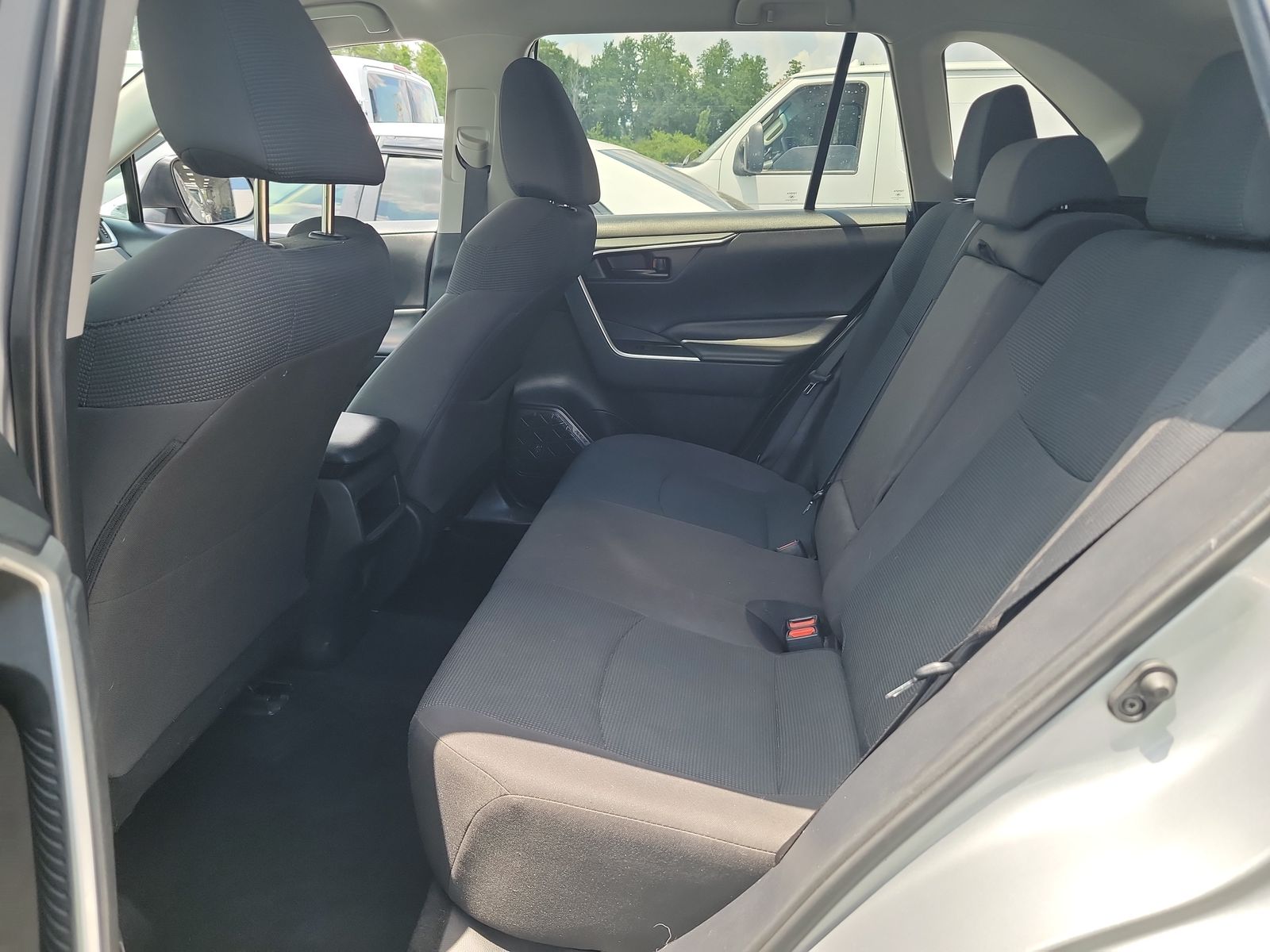 2019 Toyota RAV4 LE FWD