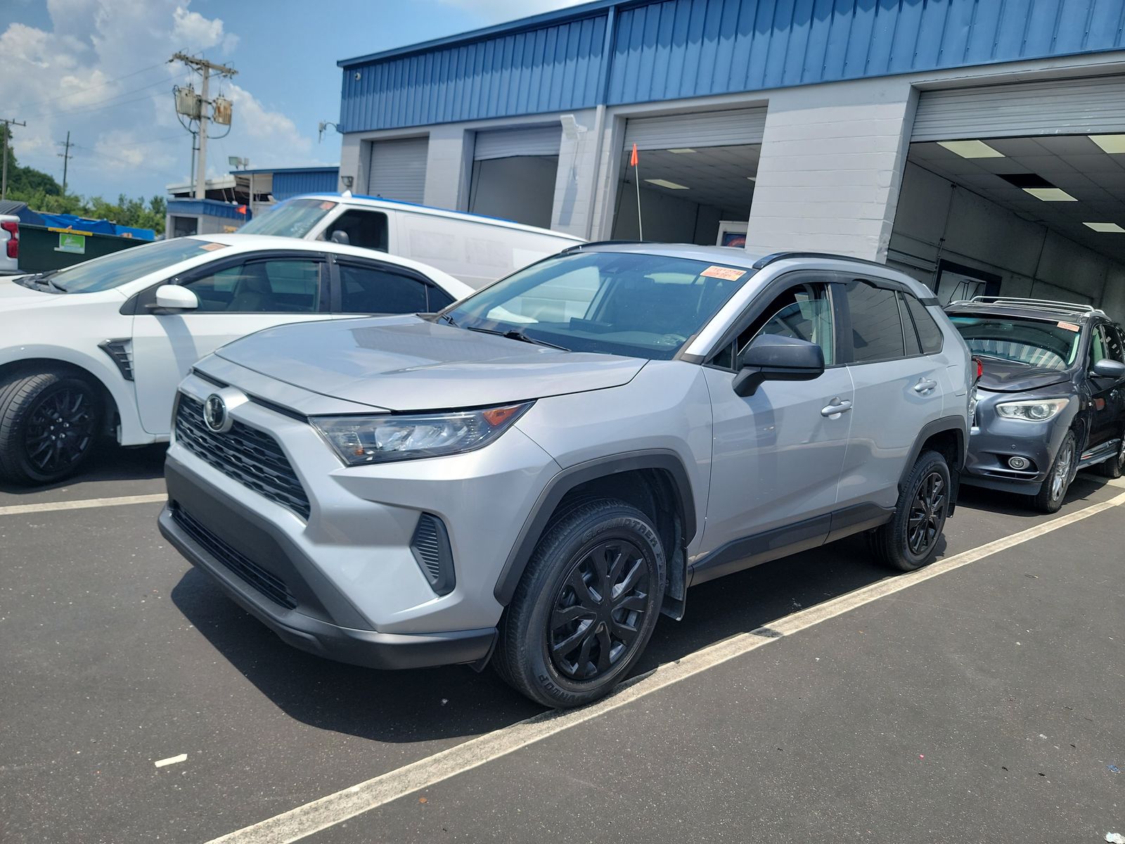 2019 Toyota RAV4 LE FWD