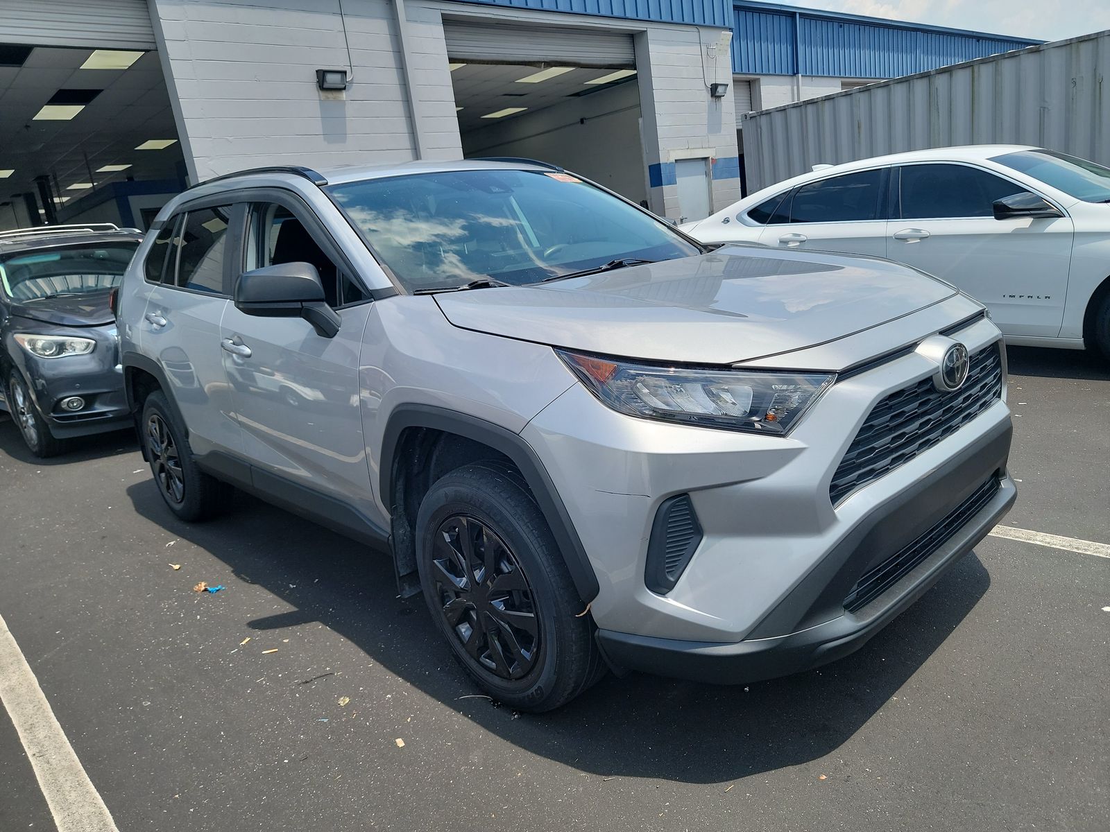 2019 Toyota RAV4 LE FWD