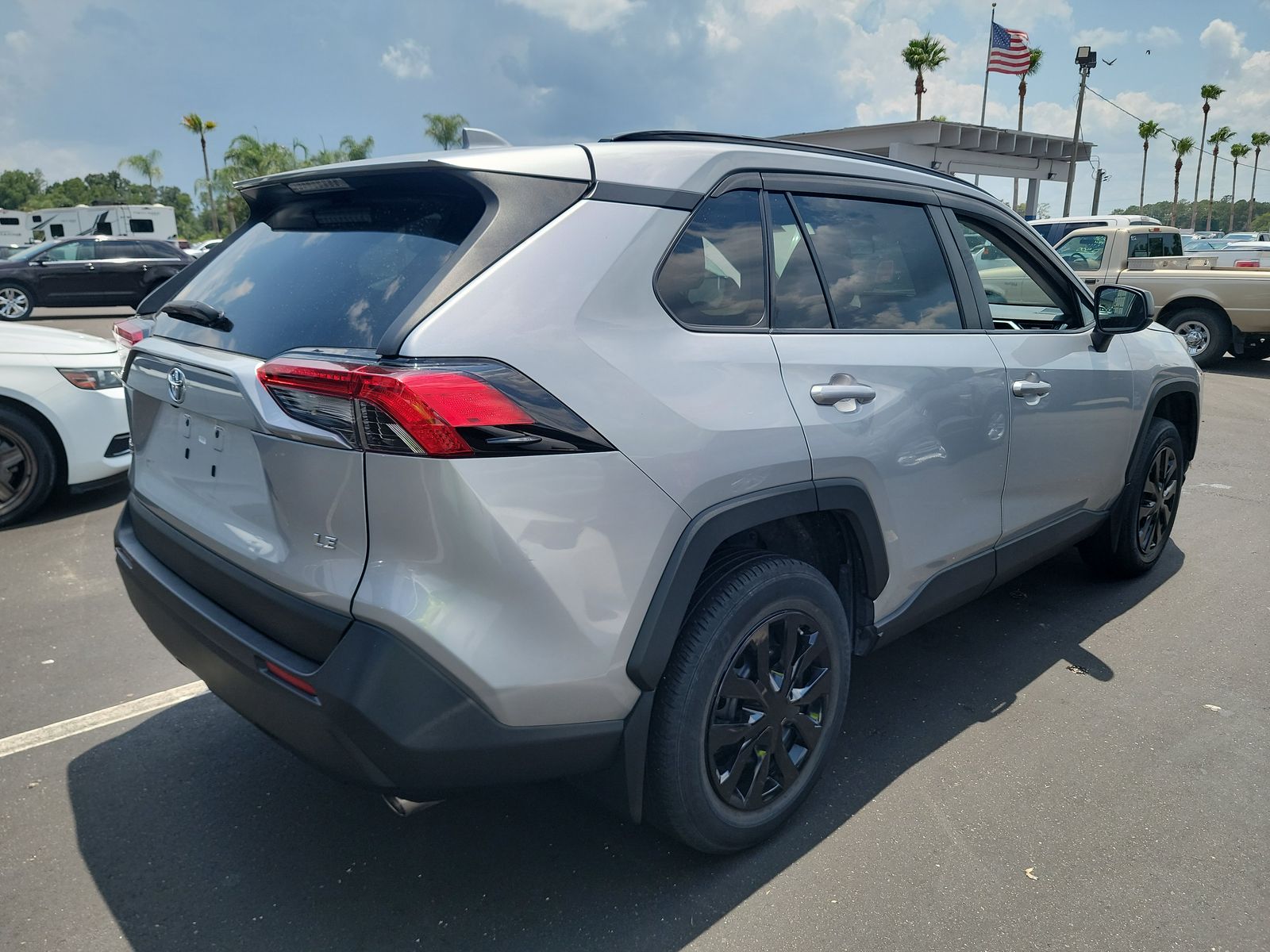2019 Toyota RAV4 LE FWD