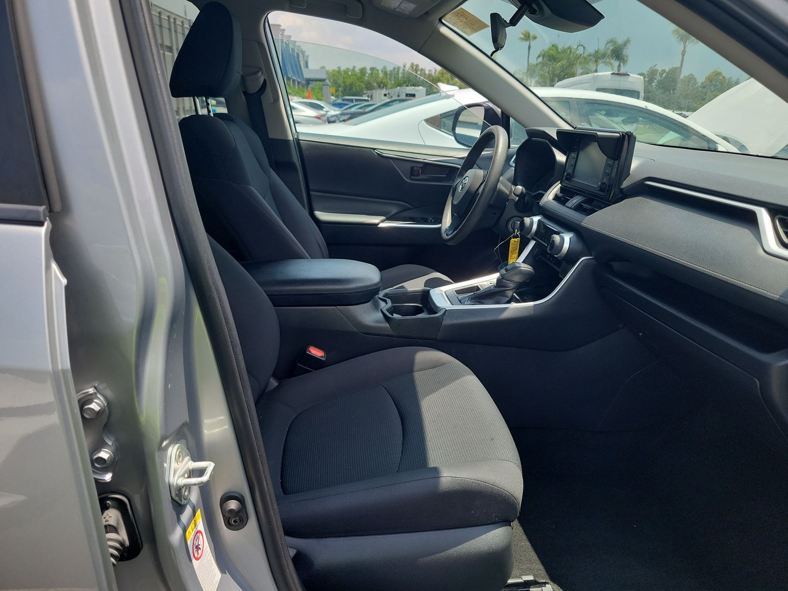 2019 Toyota RAV4 LE FWD